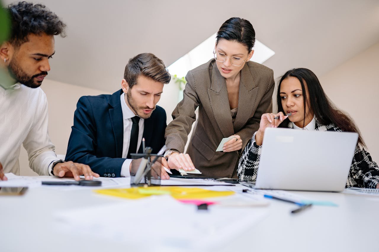 Real estate agent demographics 2026 - age gender and experience breakdown